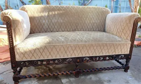 Stunning 2 Seater Antique Oak Couch with Original upholstery
R5900,-
Contact us for mor