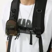 PEACEFULNELY.COM
Trendy pendant mini bag
Peacefulnely
Shop now