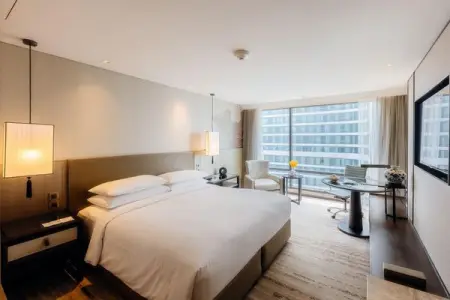 BANGKOKMARRIOTTMARQUIS.COM
Book Now
 