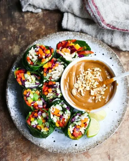 Here to provide you with hundreds of delicious vegan recipes from easy weekn