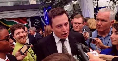 What a life-changing investment opportunity, experts say.
FAMOUSLANDSCAPERS.COM
Tension in t