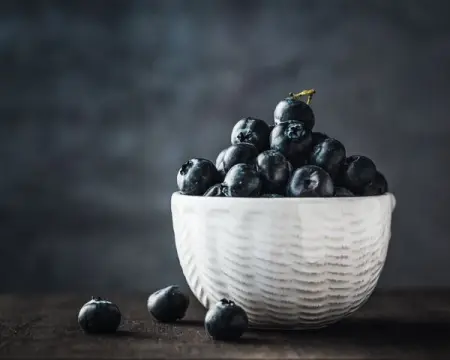 BlueBerries

Blueberries have a lot of nutritions and they are low in calories. They