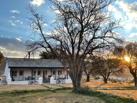 For R6 780, spend 4 nights surrounded by the vast expanses of the Karoo at 