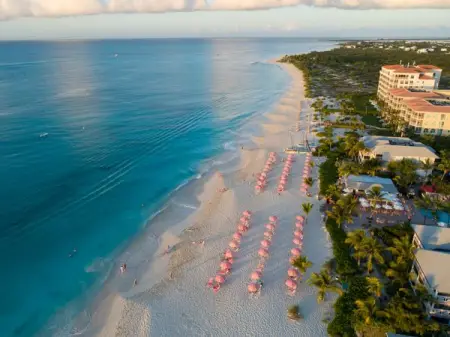 Escape to the one and only Ocean Club Resort, Turks and Caicos.

Discover the best sunset 