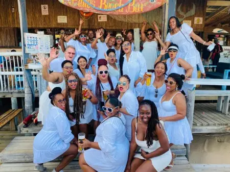 ROADTRIPPERS.CO.ZA
The ultimate party weekend
Ponta 3 nights
Contact Us
Ponta 3 nig