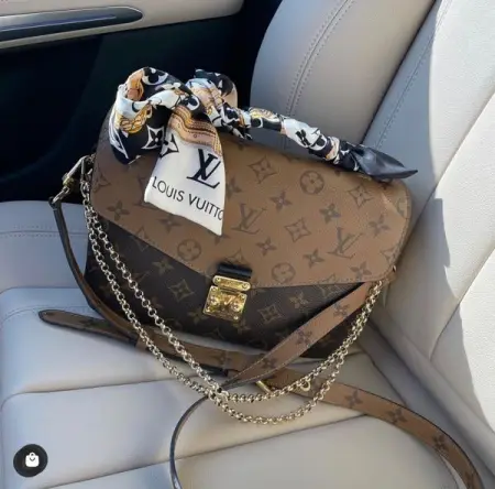 Take Your Handbag To The Next Level 
Get Your Crossbody Straps  Charms 
Use Cod