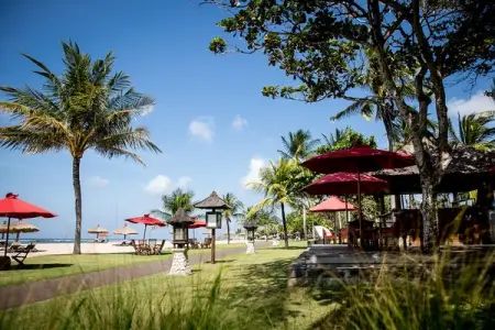 All-inclusive fun in the sun awaits you. All you need to do is just click and st