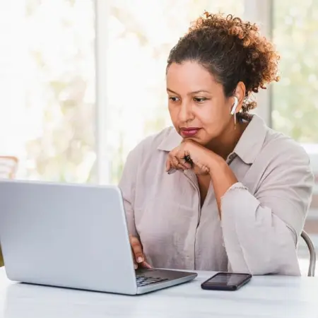 BIT.LY
Heres how to make a mid-life career change with ease
Learn More
 