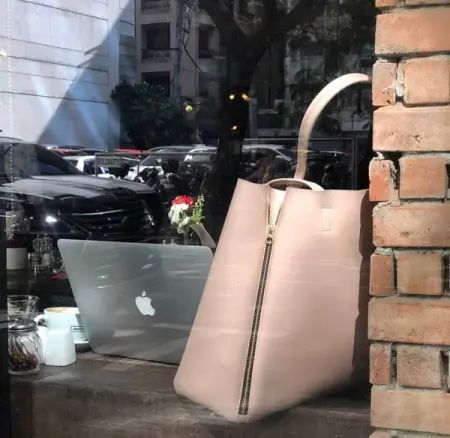 ALYSSATMAKEUP.COM
Shop Now
 