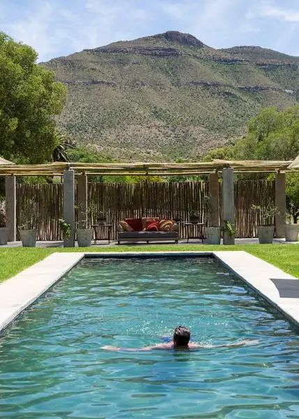 Travelling from Gauteng to the coast? Why not take it slow and bring Fido along?
Convenien