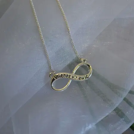 Best gifts for your loved ones..
Custom printed mugs
Silver plated jewellery