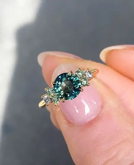 GISELLEJEWELRY.CH
MERMAID Ring
einzigartiger Verlobungsring
Get Quote
einzigartiger Ve