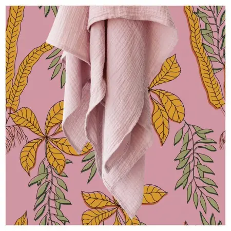 Looking for a baby shower gift? Our muslin swaddle blankets make the perfect gift