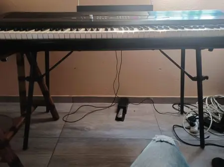 Korg piano SP-280 - R6,300.00

Korg piano
Sp 280
Comes with its original stand
Origi