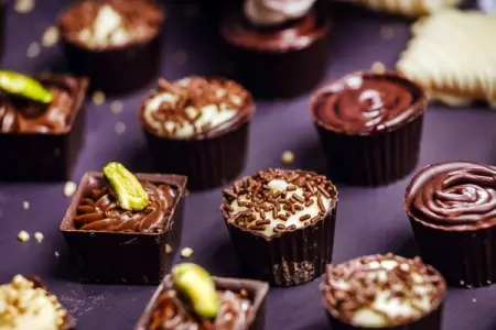 International delivery of chocolate gift baskets in 23 business days.
GIFTBA