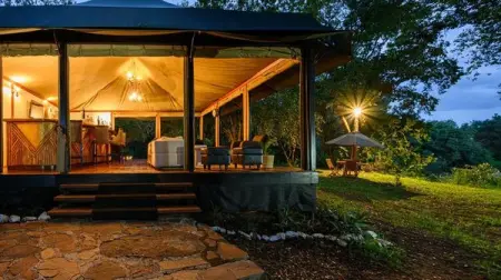 KEMPINSKI.COM
15 Off Your Room
Exclusive Offers
Book Now
Exclusive Off