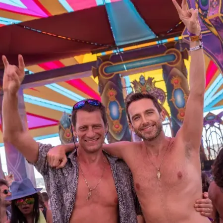 The energy on this dancefloor was wild! Just a wonderful concoction of psy