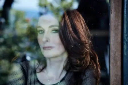 Its our Sunday Live Shopping Show where we get to drink tea, chat about sparkly things an