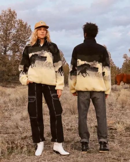 PARKSPROJECT.US
Sherpa Pullover
Inspired by wild horses.
Shop Now
Inspired