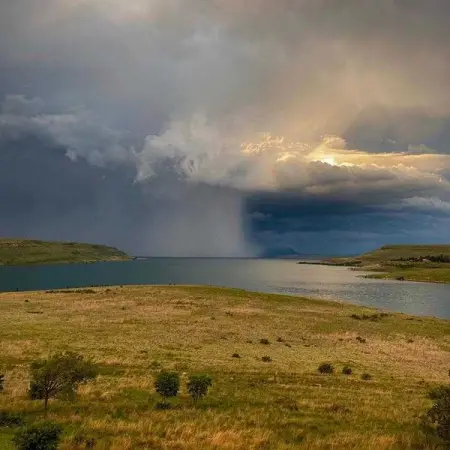 Private, secure and isolated in the mountains overlooking the Sterkfontein D