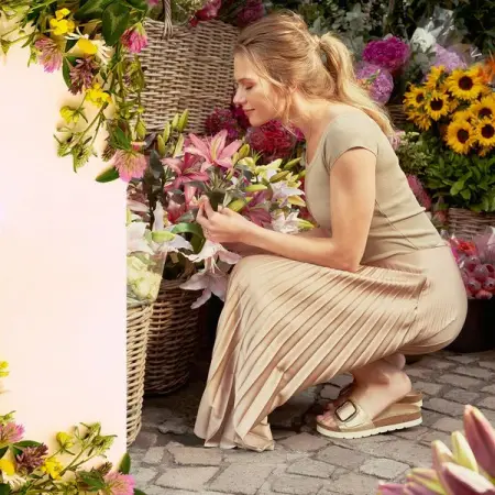 Slide into spring with an all-around comfortable shoe for everyday wear. With a gold