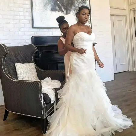 Feminine, romantic and a sparkle that comes a live with every movement This 