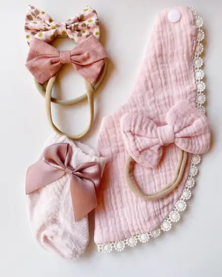 We  everything Bow! 
We helped our lovely customer pick out these items to gift to 