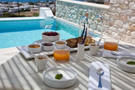 CALMEHOTELPAROS.COM
Savor delicious delicacies
Book Now
 