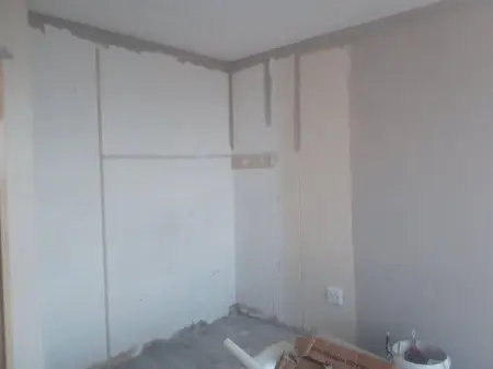 We specialise in painting house - R20.00

We do painting house creack 