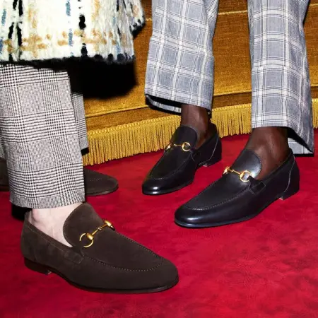 Embodying the refined craftsmanship of the House, loafers are detailed wit