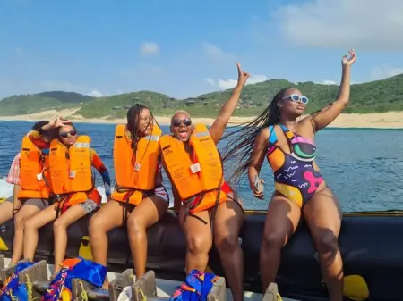 ROADTRIPPERS.CO.ZA
Maputo Breakaway
2 nights City  Island
Contact Us
2 nights City  I