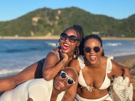 ROADTRIPPERS.CO.ZA
Portuguese islands
Maputo- Ponta- 4 nights
Contact Us
Map