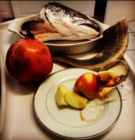 Have you got your Rosh Hashana meals prepped yet?

Our delicious hot smoked and peppere