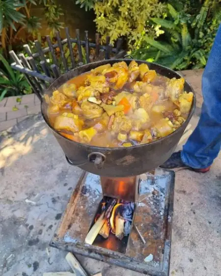 Meet the BraaiPlank ROCKETSTOVE.... the NEW way to start cooking a lekker pot