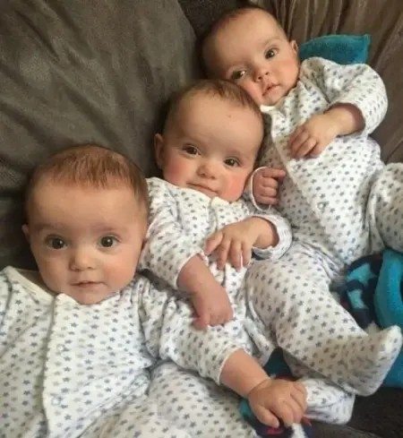 Punto de vista de Scarlett

Revis la hora nuevamente y suspir. Haba pasado una hora 