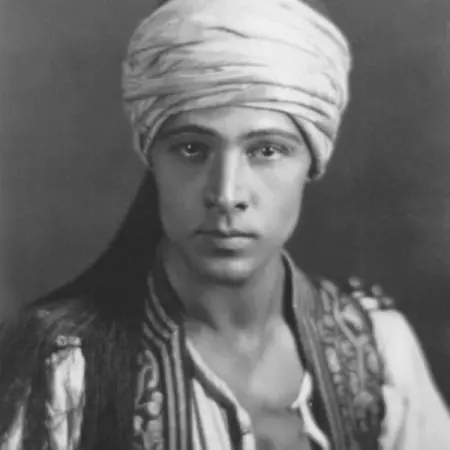 A dying Rudolph Valentino asked his doctor, And now do I act like a pink powd