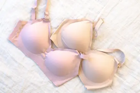 SEAMLESSLINGERIE.COM
Supportive, sexy, and comfy
Ultra-soft, seamless
Shop 