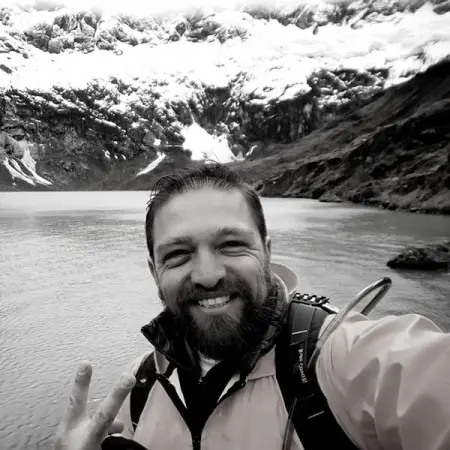 Me quitaron mi carro !!! Y lo peor es que tenan el poder legal de hacerlo 

Soy Omar