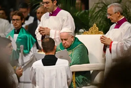 Did the HolySee make any efforts to appeal to the HongKong and Chinese authorit