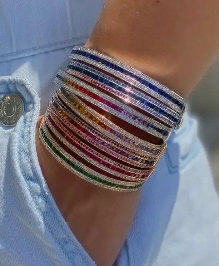 FB.ME
Bespoke service
and the highest craftsmanship standards
Sign Up
and the 