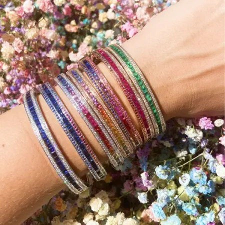 FB.ME
The most colourful jewellery.
Sign Up
 