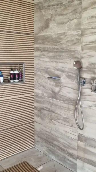 Hollys has found her place in my shower 
.
Find Out More httpshollyshairg