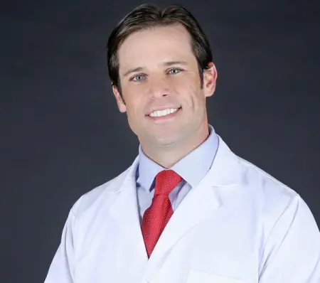 Who am I and why should you listen to a single world I have to say? 
Hi, my name is