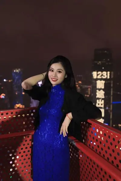 3-D City-ChongqingIn Chongqing, the infrastructure crisscrosses the citys undulating hills,