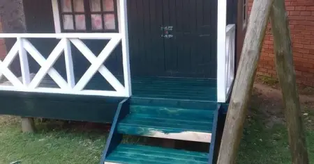 Installing log cabins. Nutec houses. Cealing plumbing and eletrical decking farm houses dol