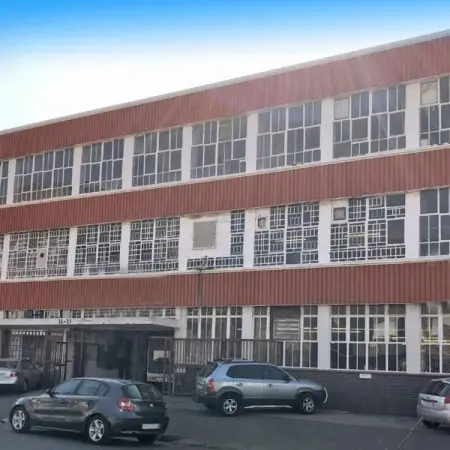 FIRZTREALTY.LPAGES.CO
R3,999,000  4,500m Warehouse For Sale in New Centre
Ware