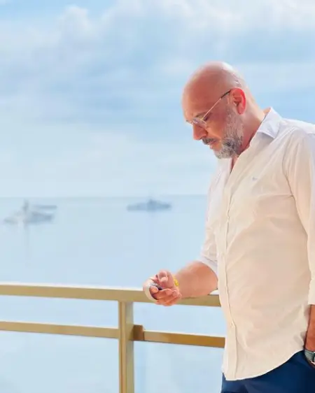                    .
   travel montecarlo monaco iraq Baghdad
INSTAGRA