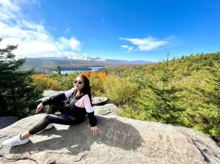 I am so happy to travel around the world and bring my work anywhere I go.
Sushma Limbu
B