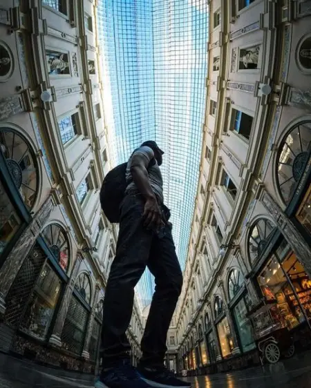 En route pour tre le premier Guinen a faire le tour du monde. Suivez-moi dans mes ave