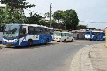 Le Chef de lEtat garantit la poursuite de la gratuit du transport
GABAOPOST.COM
Le Chef de 